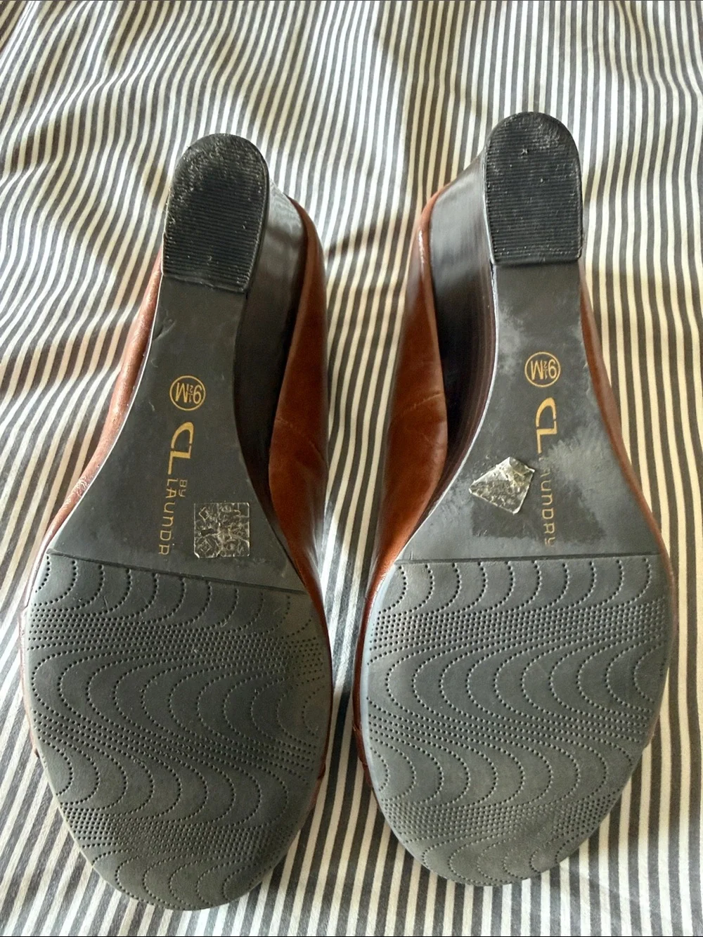 CL by Laundry Copper Brown Pleated Wedges